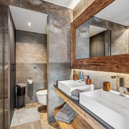 Exquisite Duplex With Views By Mrs Miggins Appartamento *