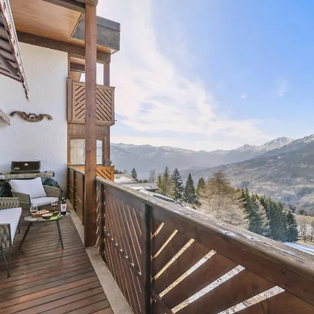 Apartment Exquisite Duplex With Views By Mrs Miggins *