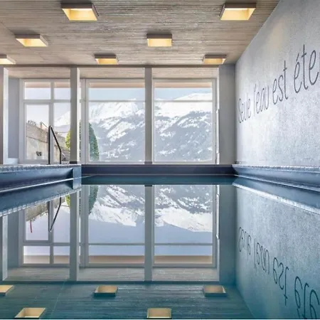 Exquisite Duplex With Views By Mrs Miggins *