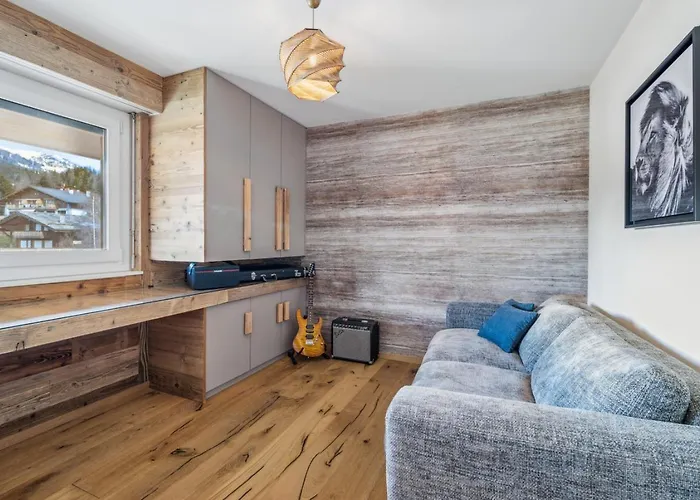 Exquisite Duplex With Views By Mrs Miggins * كرانز مونتانا