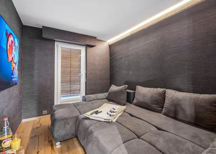 شقة Exquisite Duplex With Views By Mrs Miggins